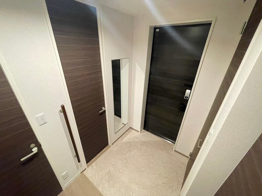 (6/28) 玄関 (6/28) 玄関