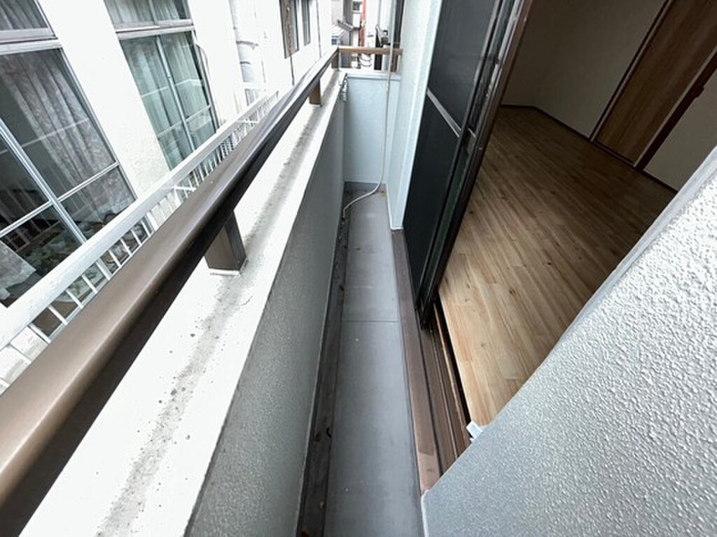 (12/21) バルコニー