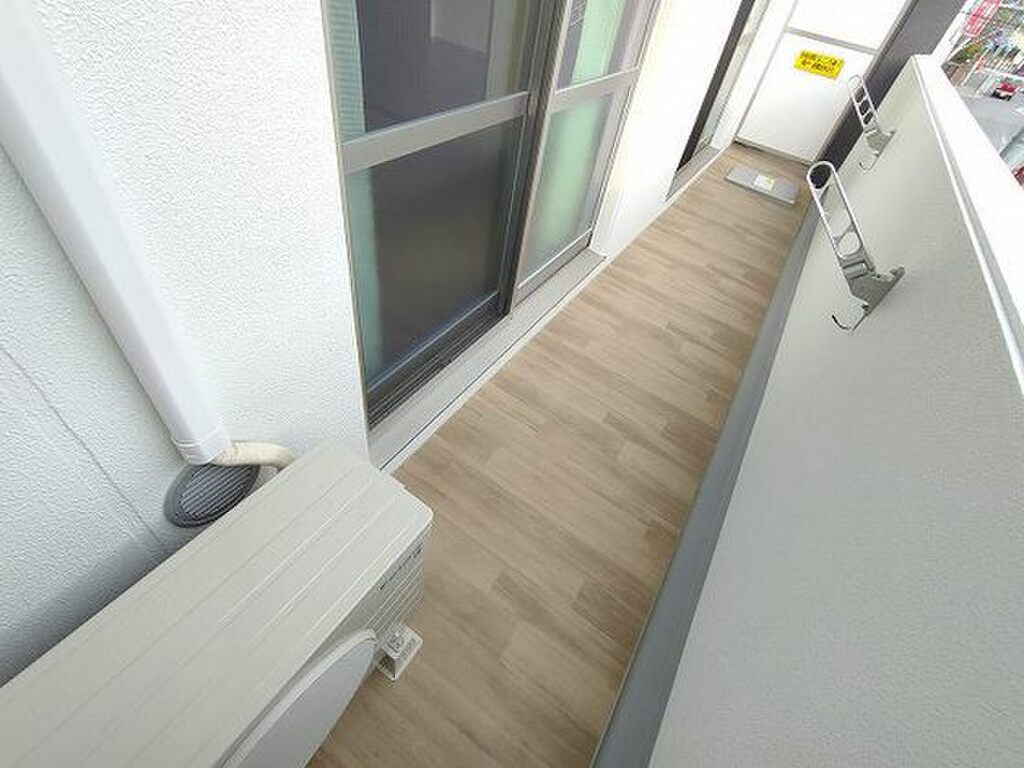 (10/23) バルコニー