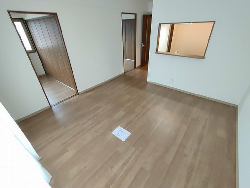 (2/24) 居室・リビング (2/24) 居室・リビング