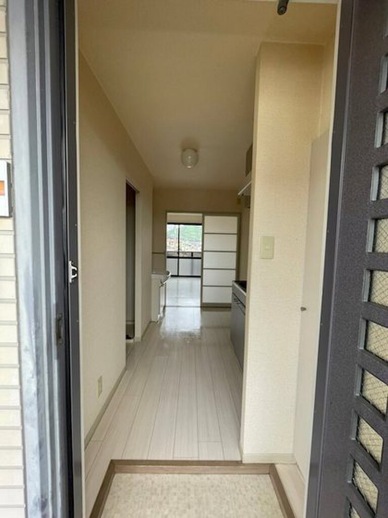 (9/17) 玄関 (9/17) 玄関