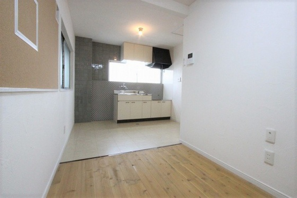 (2/20) 居室・リビング (2/20) 居室・リビング