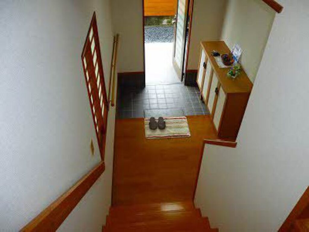 (8/21) 玄関 (8/21) 玄関