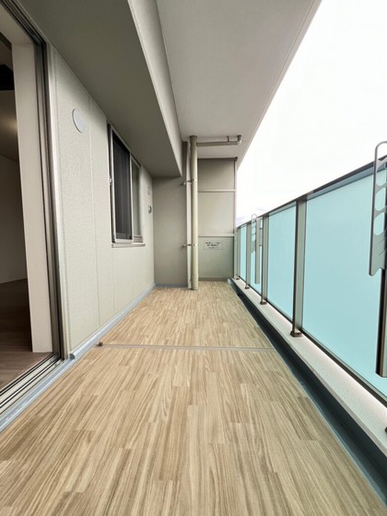 (9/31) バルコニー (9/31) バルコニー