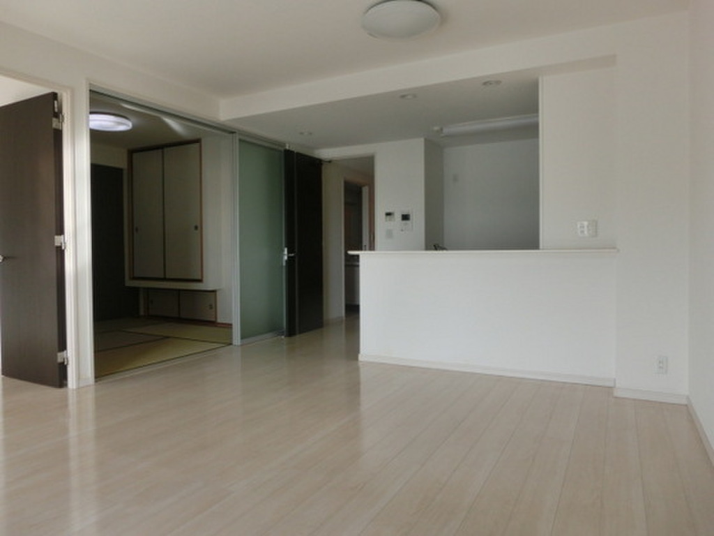 (2/25) 居室・リビング (2/25) 居室・リビング