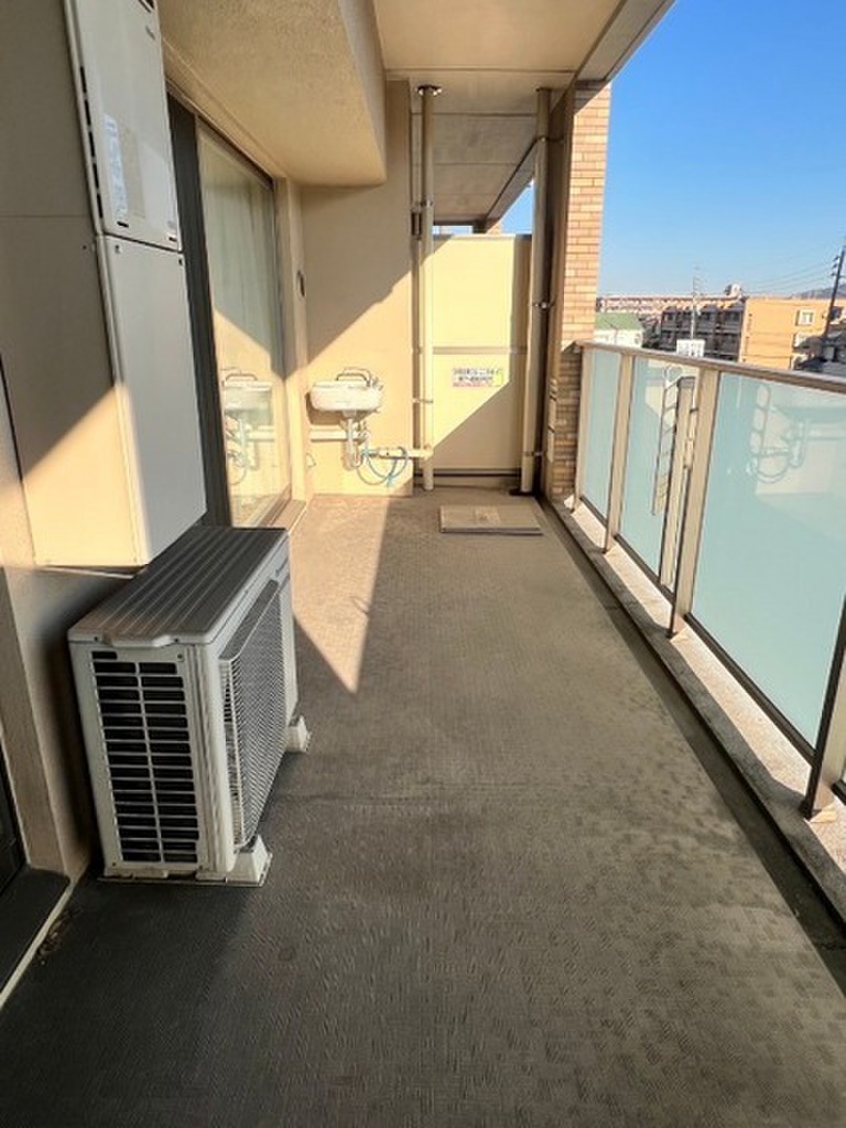 (10/19) バルコニー