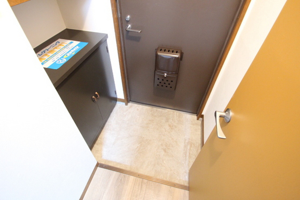 (18/23) 玄関 (18/23) 玄関