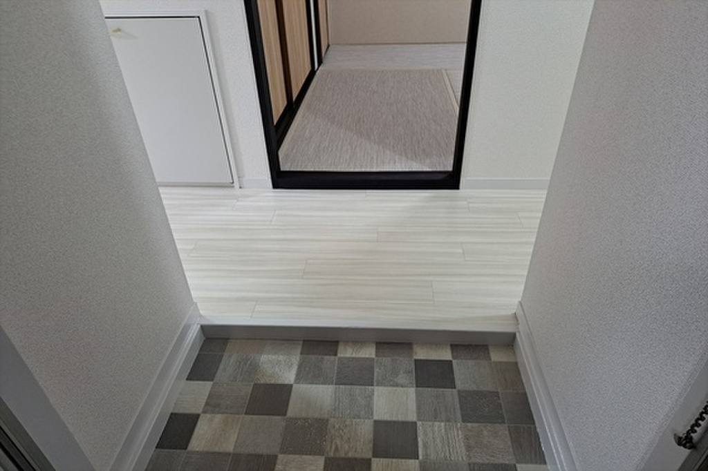 (7/25) 玄関 (7/25) 玄関