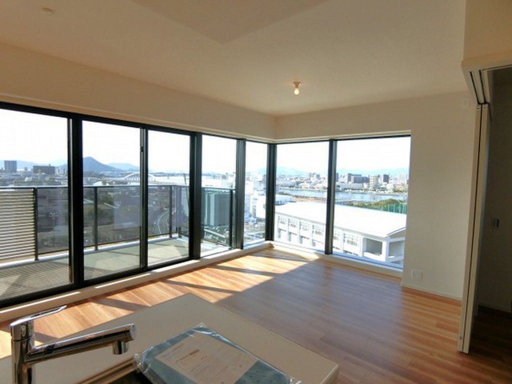 (2/20) 居室・リビング (2/20) 居室・リビング