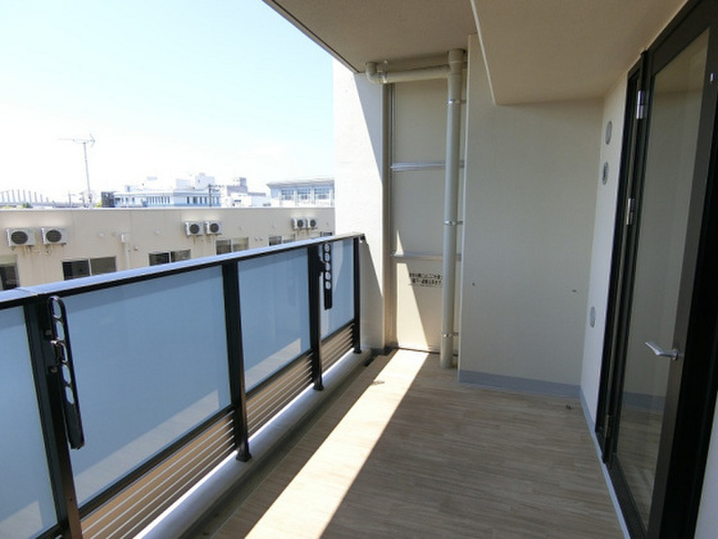(12/20) バルコニー (12/20) バルコニー