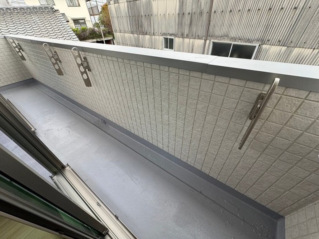 (12/23) バルコニー