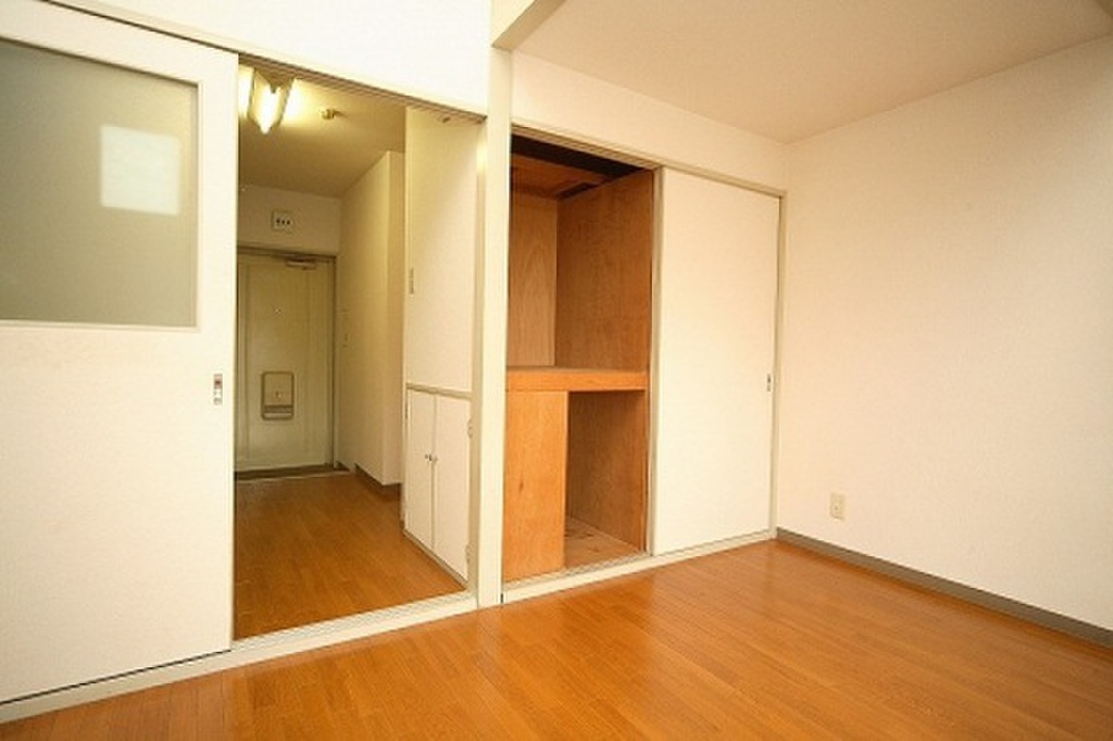 (2/13) 居室・リビング (2/13) 居室・リビング