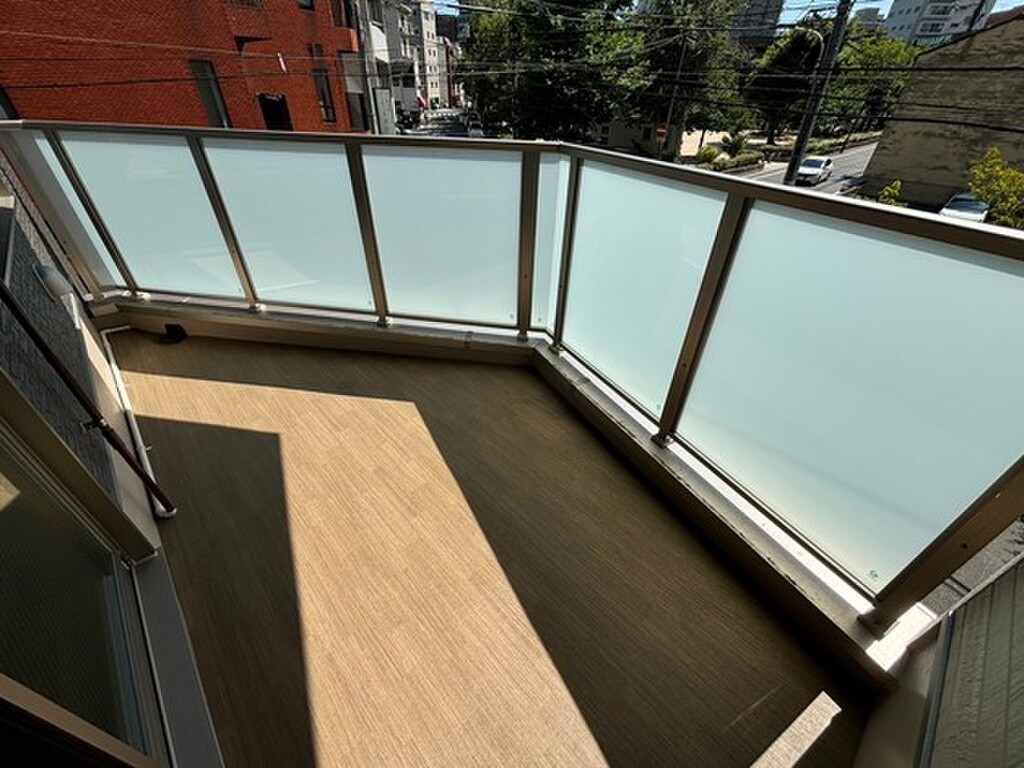 (2/22) バルコニー