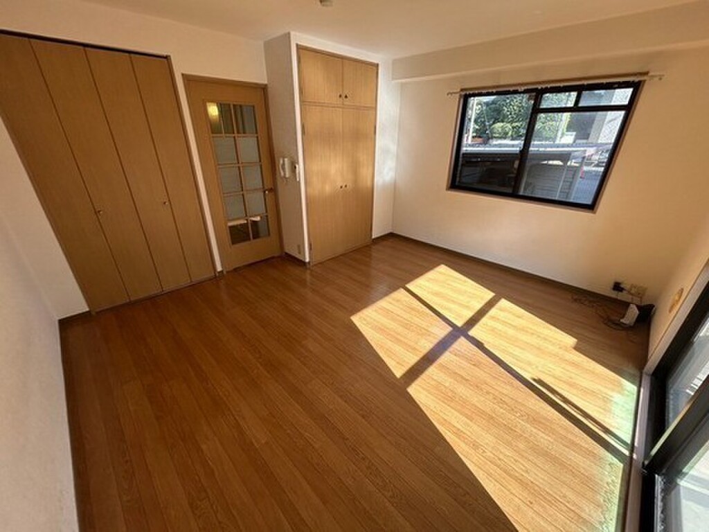 (2/24) 居室・リビング (2/24) 居室・リビング