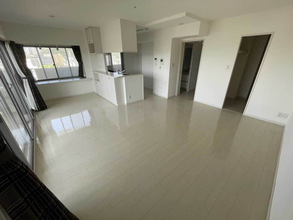 (2/24) 居室・リビング (2/24) 居室・リビング