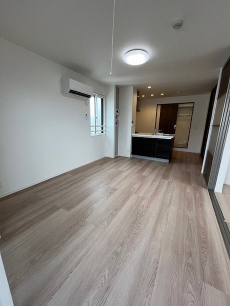 (2/20) 居室・リビング (2/20) 居室・リビング