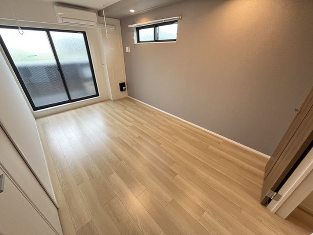 (2/27) 居室・リビング (2/27) 居室・リビング