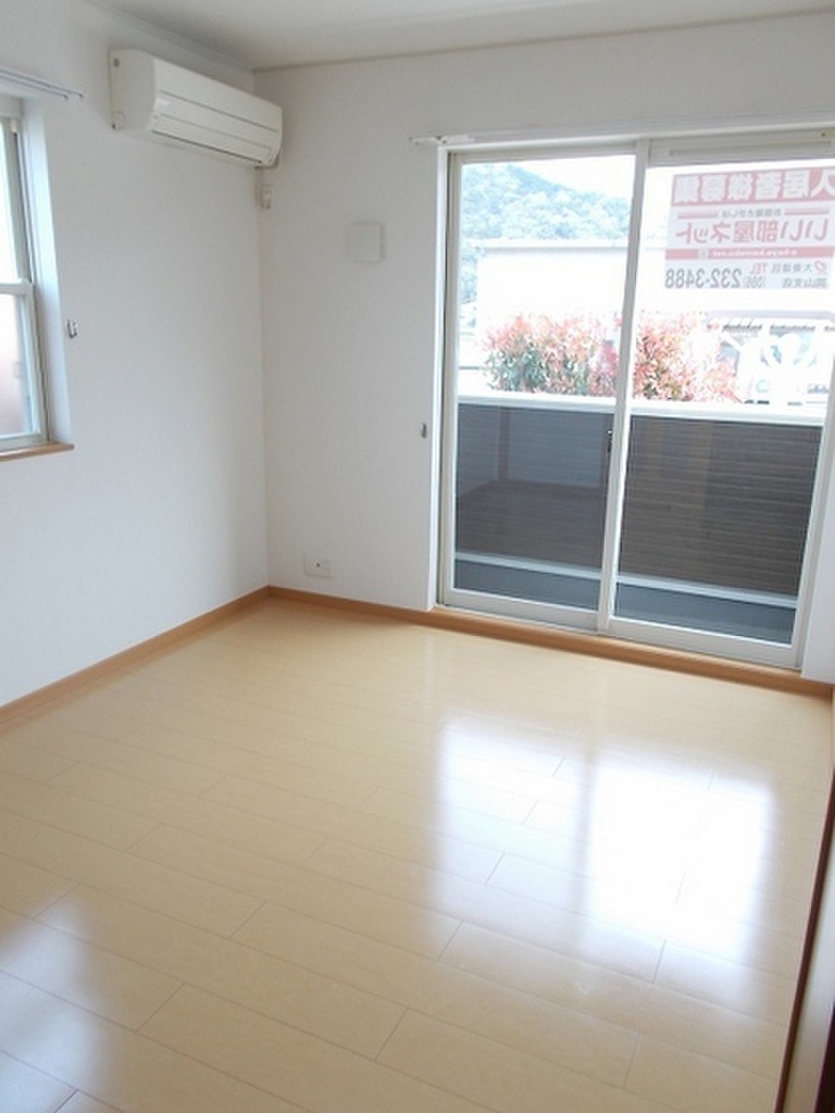 (2/16) 居室・リビング