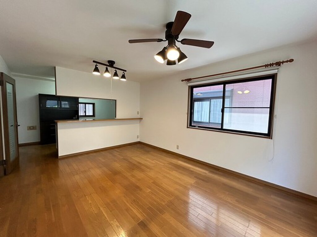 (2/20) 居室・リビング (2/20) 居室・リビング