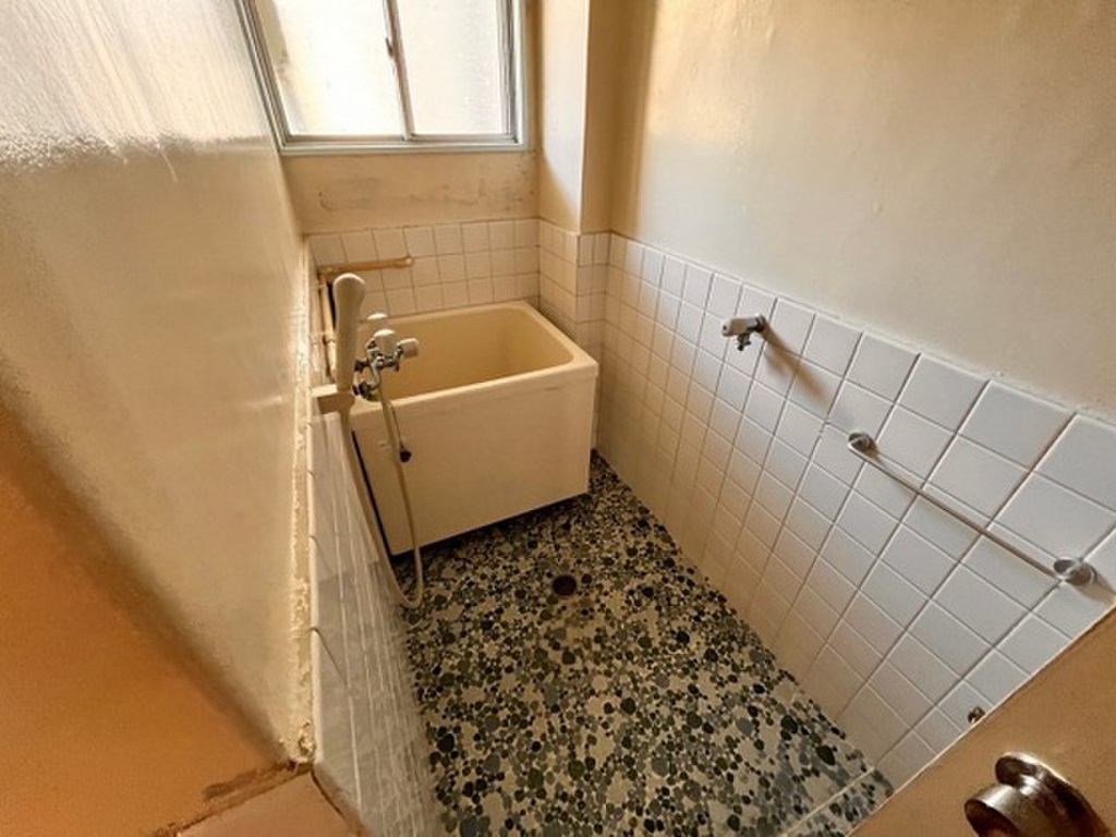 (20/25) バス (20/25) バス