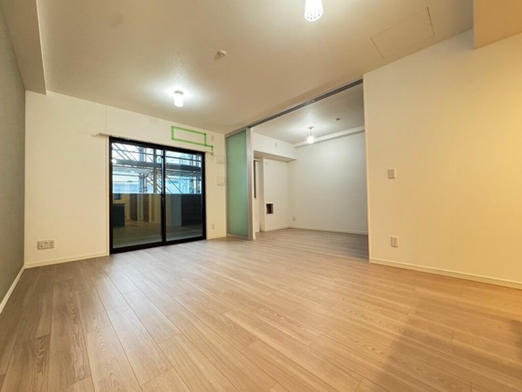 (2/23) 居室・リビング (2/23) 居室・リビング