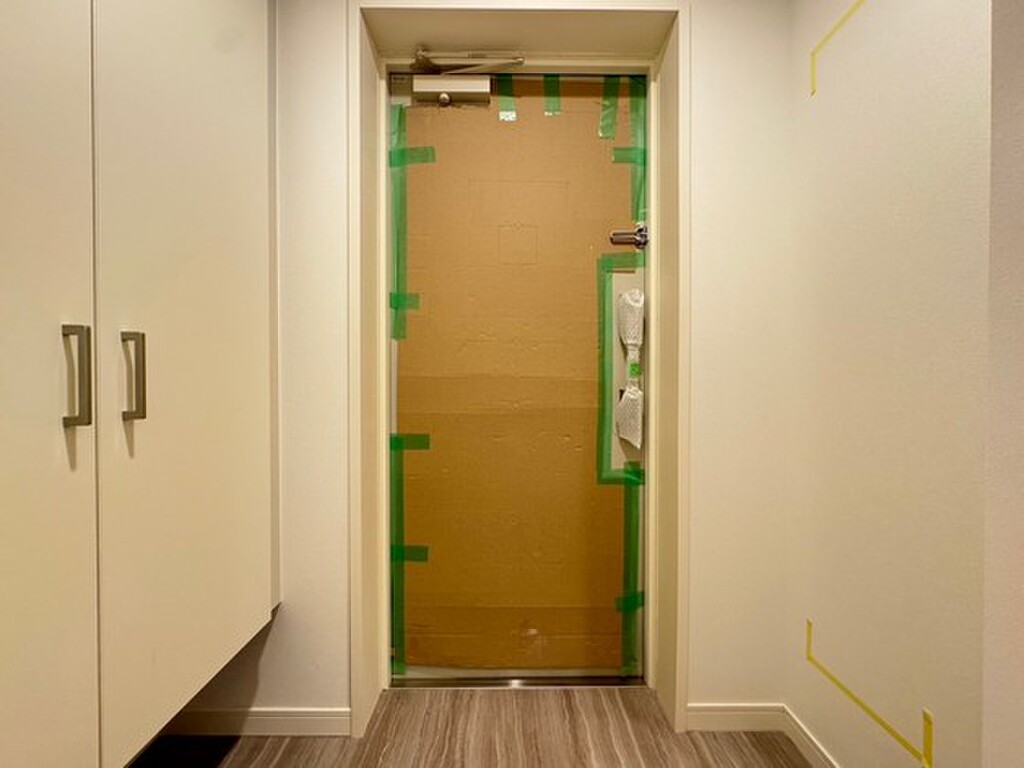 (8/23) 玄関 (8/23) 玄関