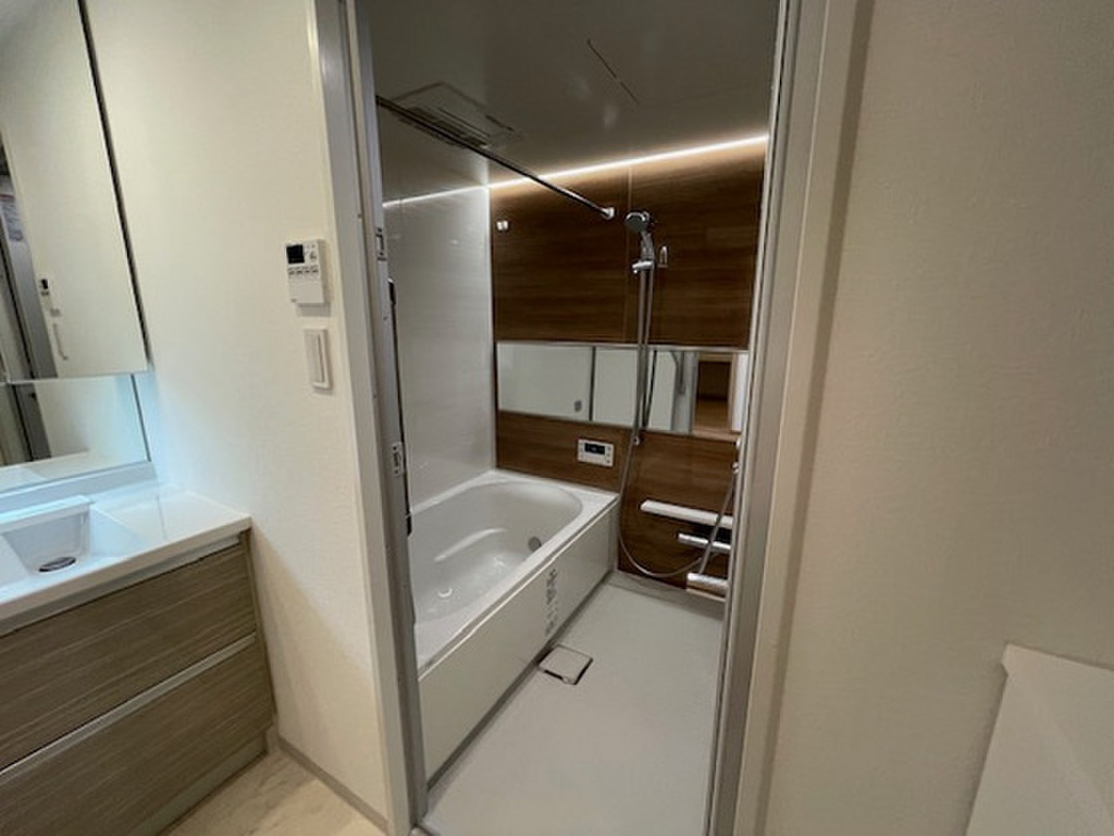 (21/26) バス (21/26) バス