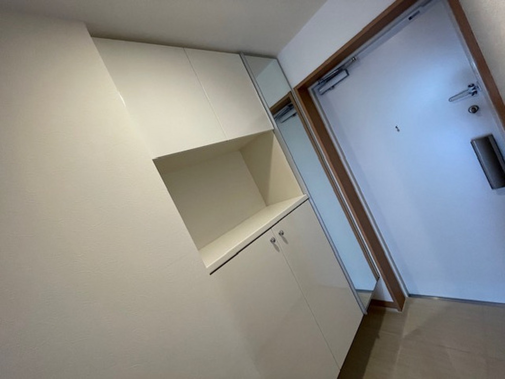 (9/26) 玄関 (9/26) 玄関