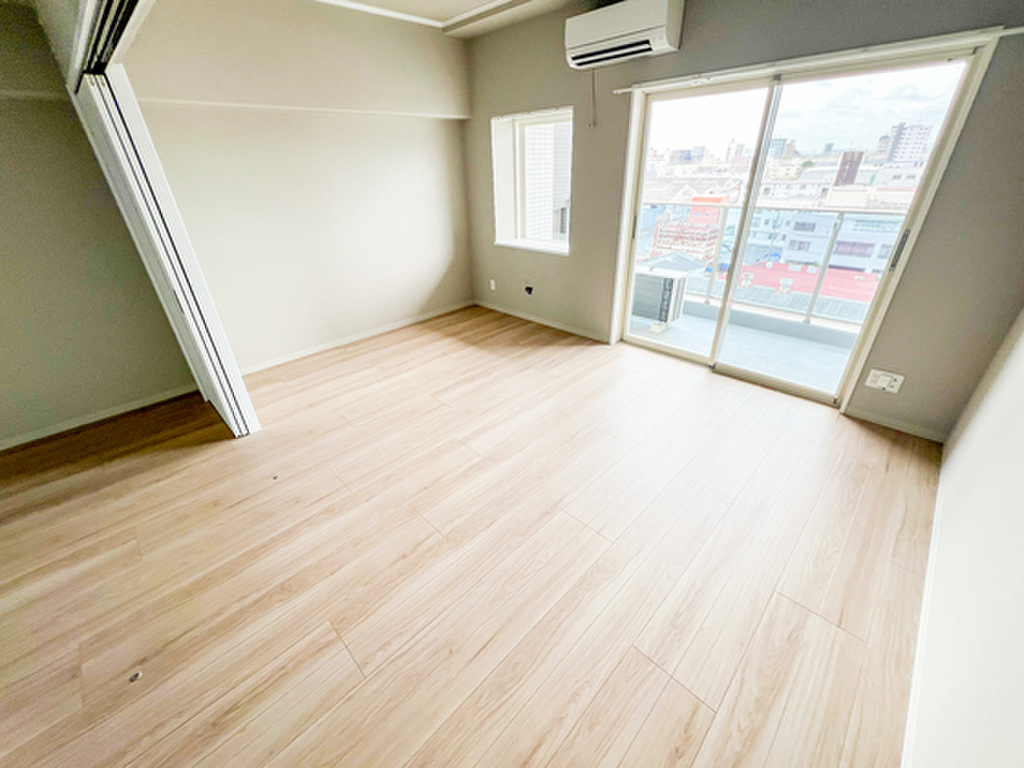 (2/25) 居室・リビング (2/25) 居室・リビング