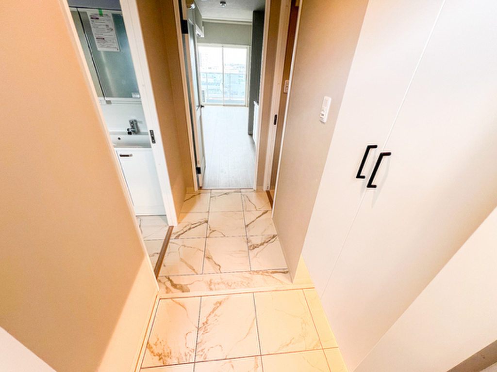 (10/25) 玄関 (10/25) 玄関