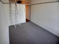 レオパレスルミエール