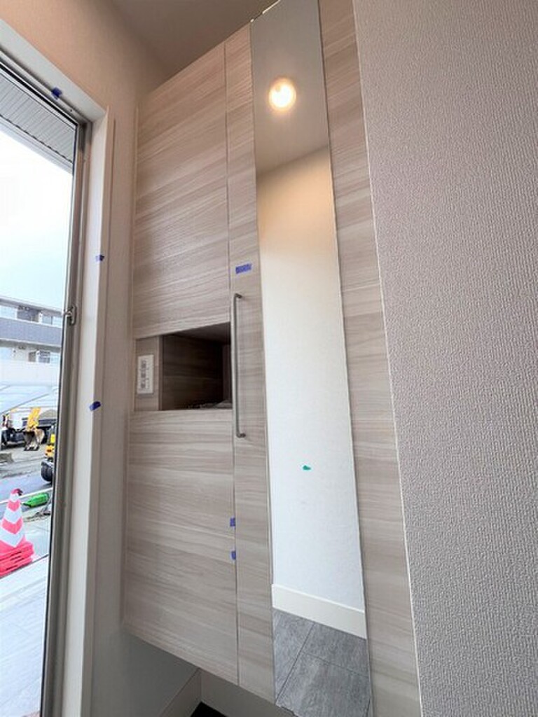 (7/25) 玄関 (7/25) 玄関