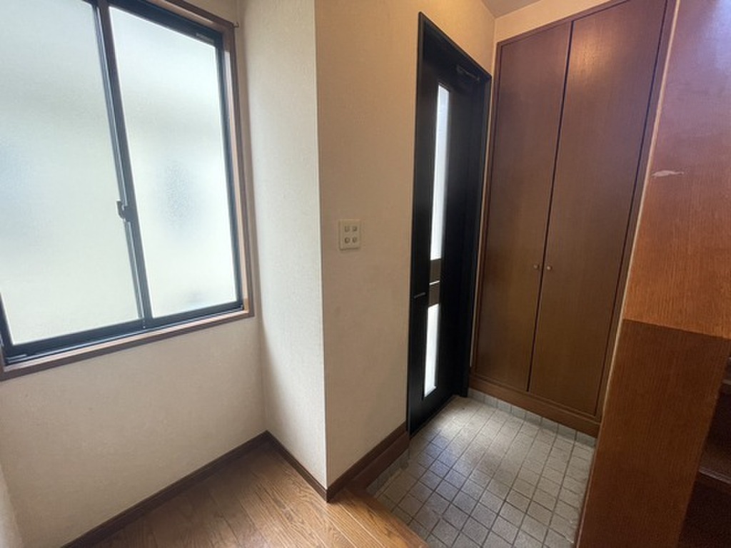 (10/21) 玄関 (10/21) 玄関