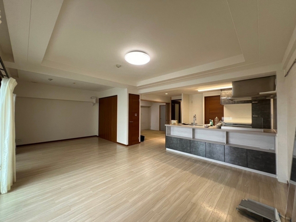 (2/24) 居室・リビング (2/24) 居室・リビング