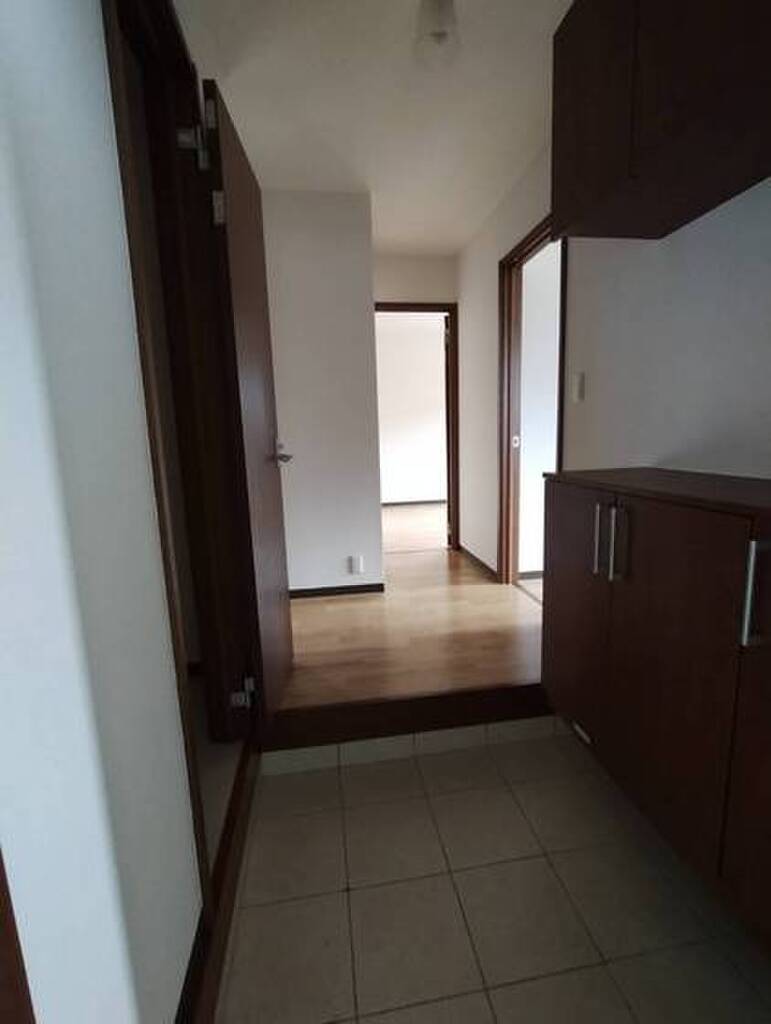 (8/23) 玄関 (8/23) 玄関