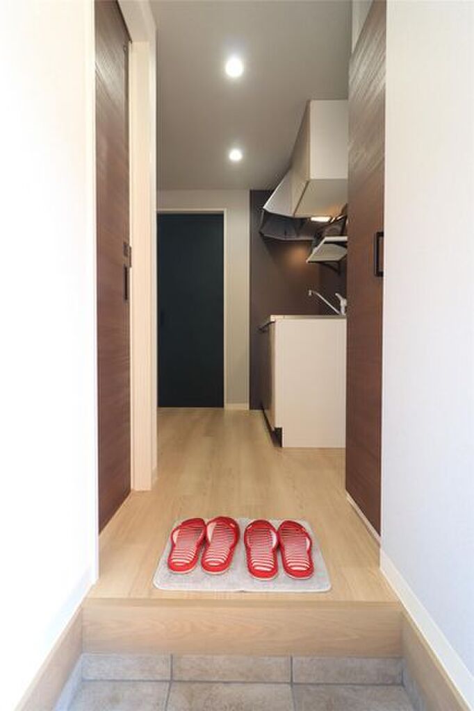 (9/16) 玄関 (9/16) 玄関