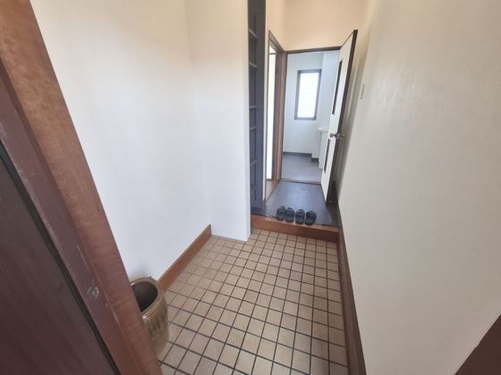 (9/21) 玄関 (9/21) 玄関