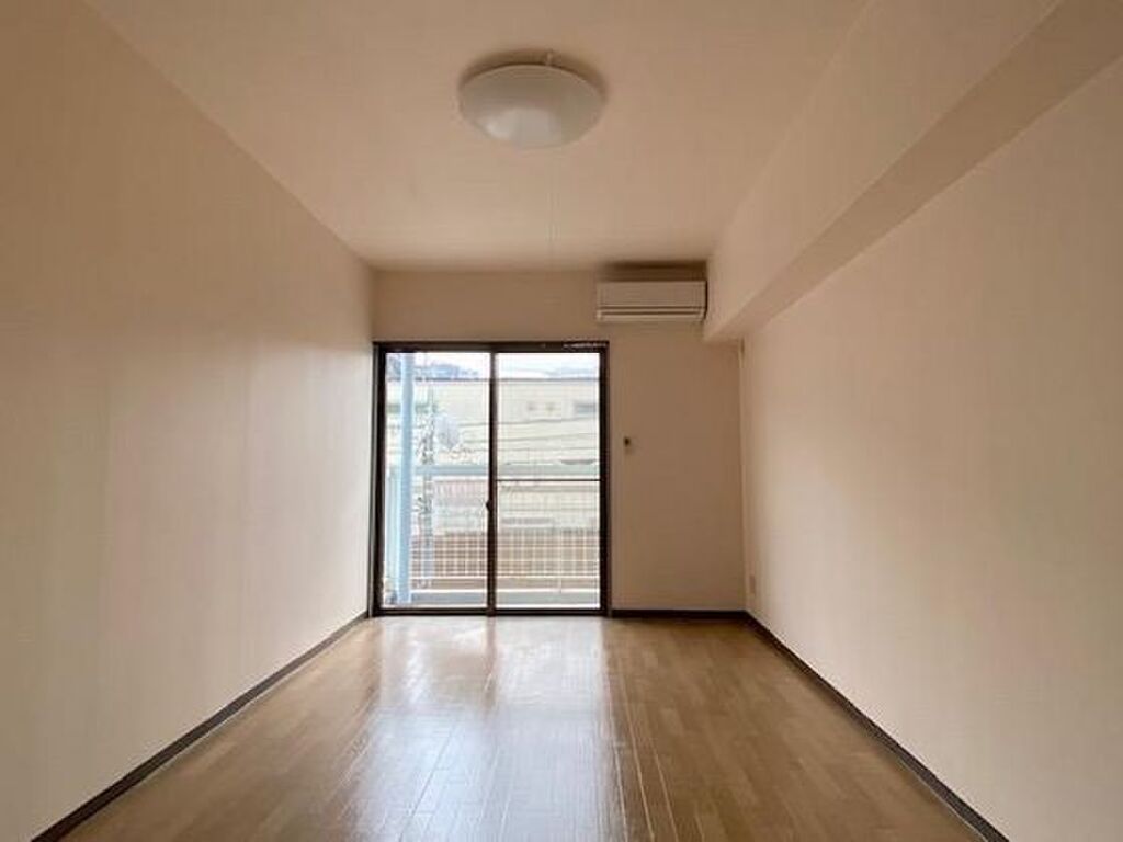 (2/18) 居室・リビング (2/18) 居室・リビング