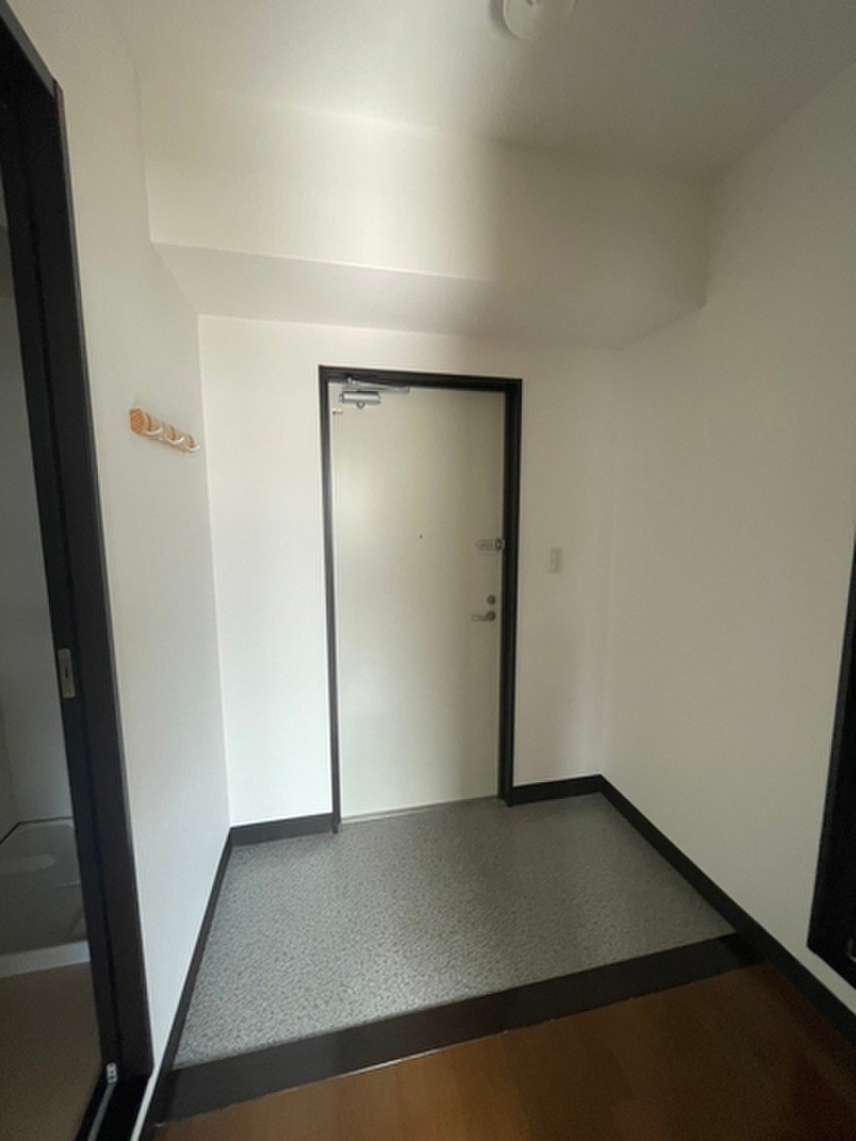 (9/15) 玄関 (9/15) 玄関