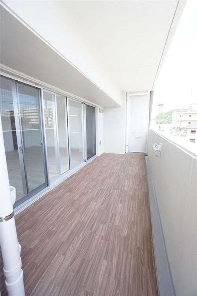 (12/23) バルコニー