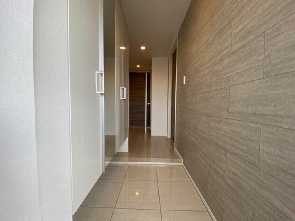 (9/26) 玄関 (9/26) 玄関