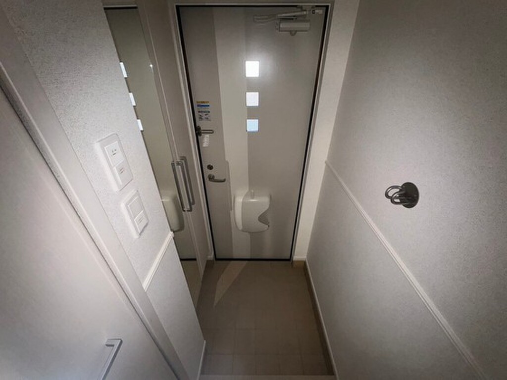 (12/22) 玄関 (12/22) 玄関