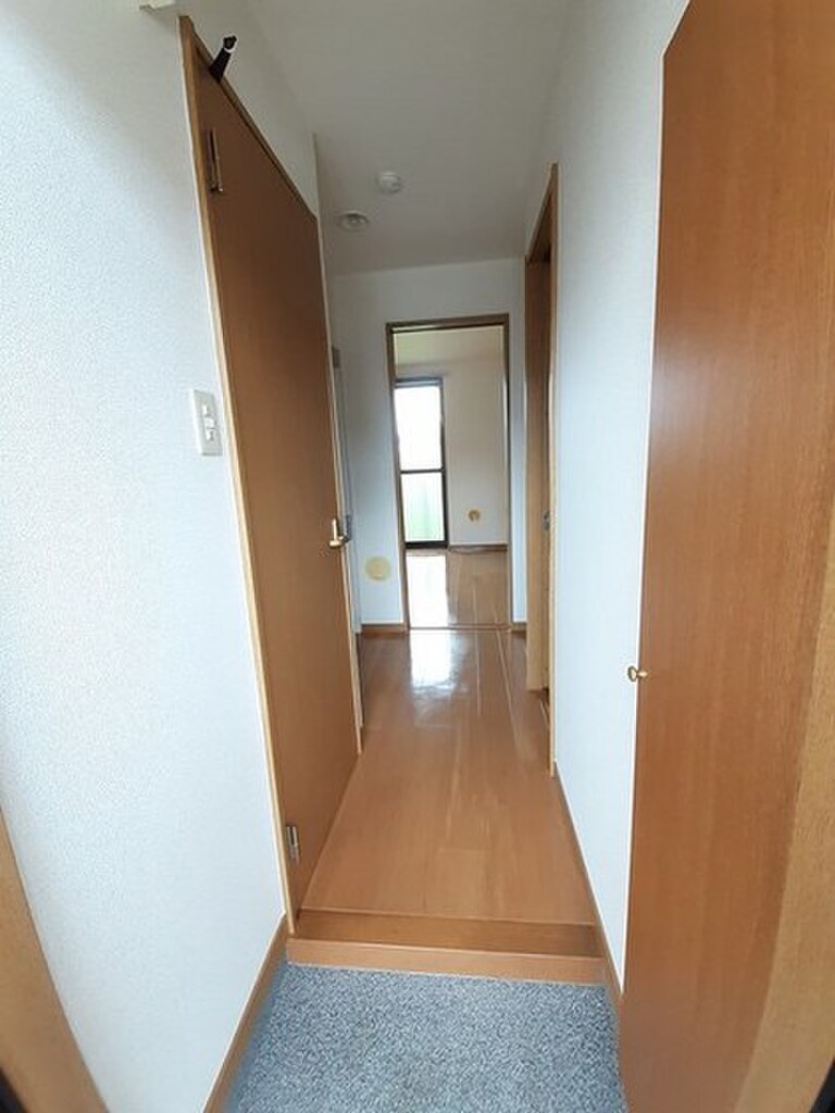 (9/17) 玄関 (9/17) 玄関