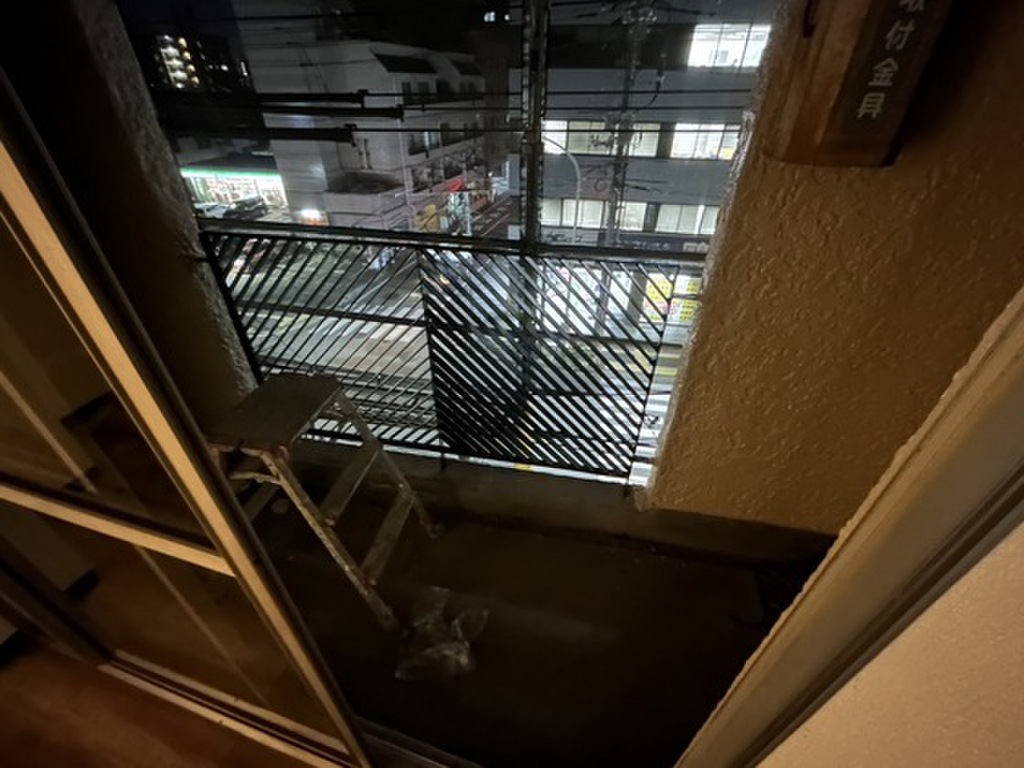 (10/23) バルコニー (10/23) バルコニー