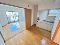 フェリシア西広島駅前