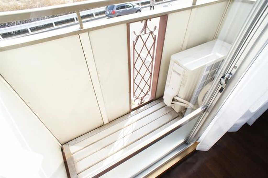 (12/14) バルコニー (12/14) バルコニー