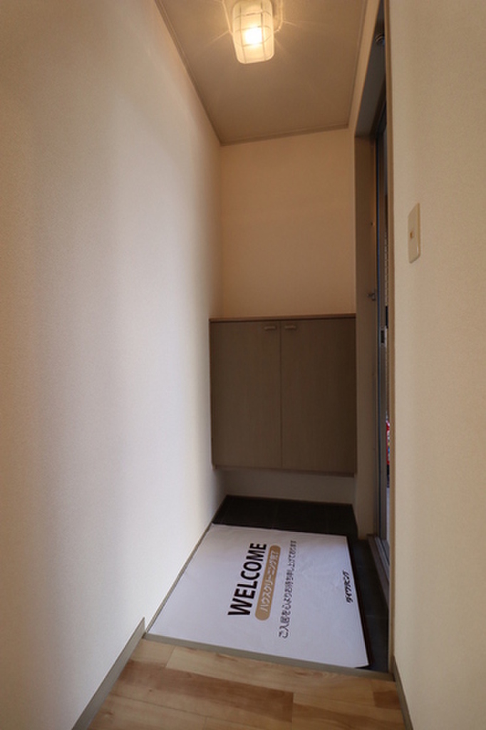 (9/20) 玄関 (9/20) 玄関