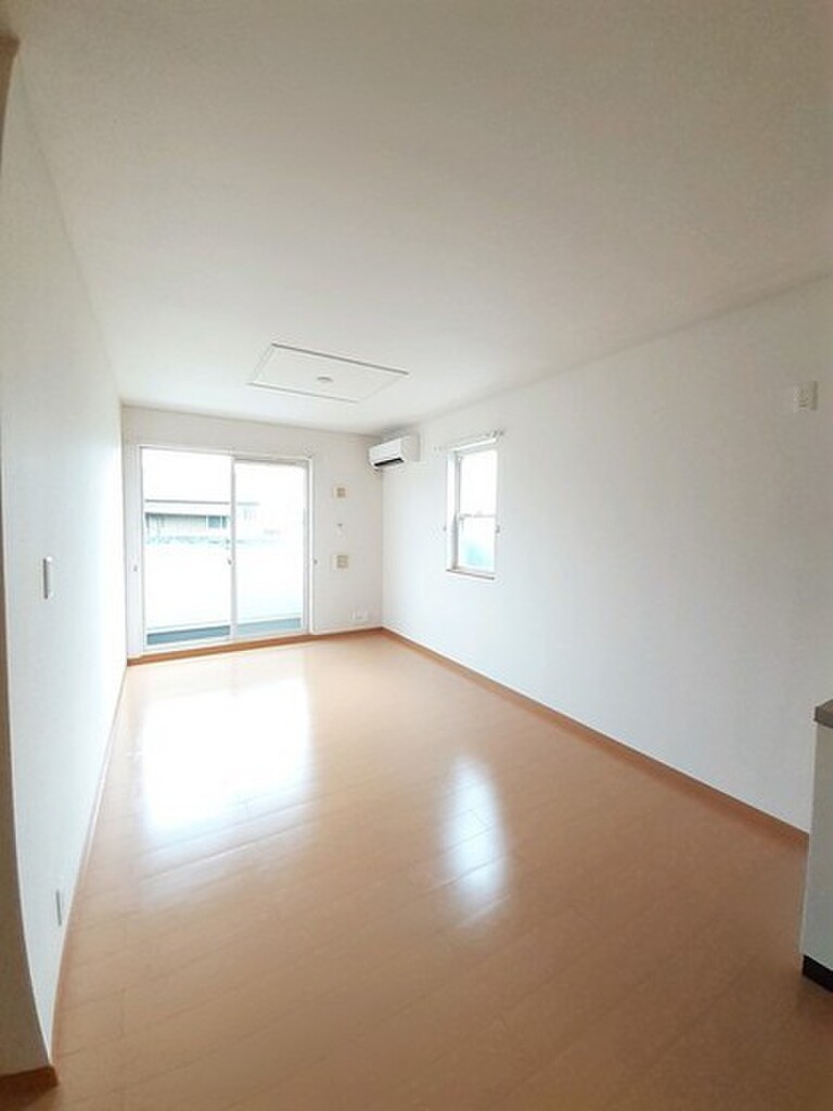 (2/15) 居室・リビング (2/15) 居室・リビング