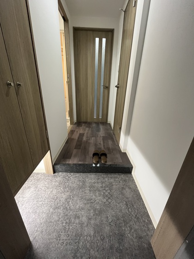 (11/19) 玄関 (11/19) 玄関