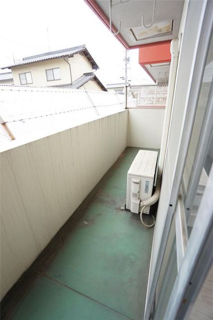 (13/22) バルコニー